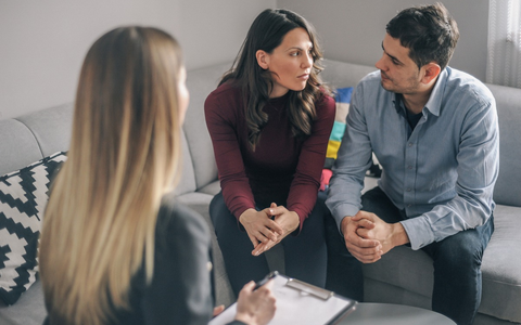 Paartherapie im Fokus: Studie zeigt, woran Paare vor allem arbeiten sollten - Foto: presseportal.de