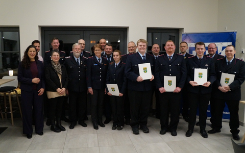FW Wathlingen: Jahreshauptversammlung 2025 der Ortsfeuerwehr Adelheidsdorf - viele Beförderungen und Ehrungen - Foto: presseportal.de