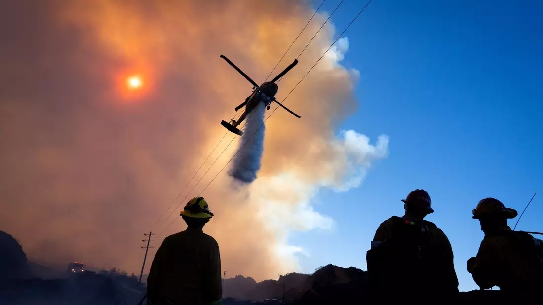 Noch ist kein Ende der heftigen Brände rund um Los Angeles in Sicht. (Foto aktuell) - Bild: Daniel A. Anderson/ZUMA Press Wire/dpa