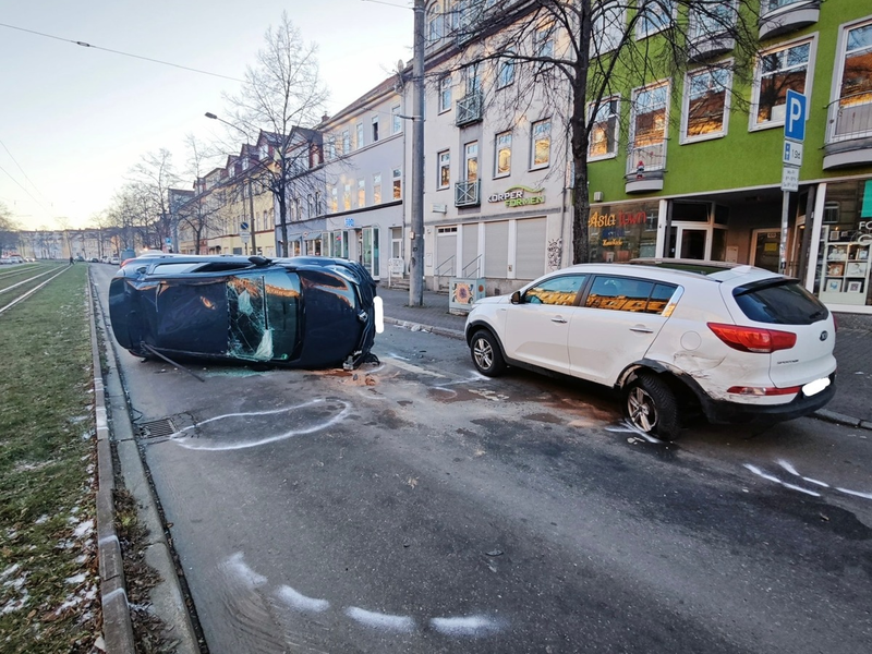LPI-EF: Verkehrsunfall in Erfurt Nord - Foto: presseportal.de