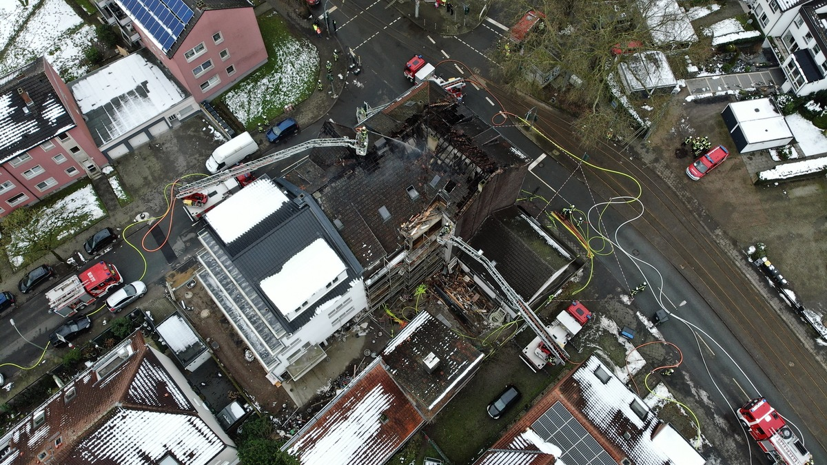 FW-BO: Schlussmeldung zum Dachstuhlbrand in Gerthe - Foto: presseportal.de