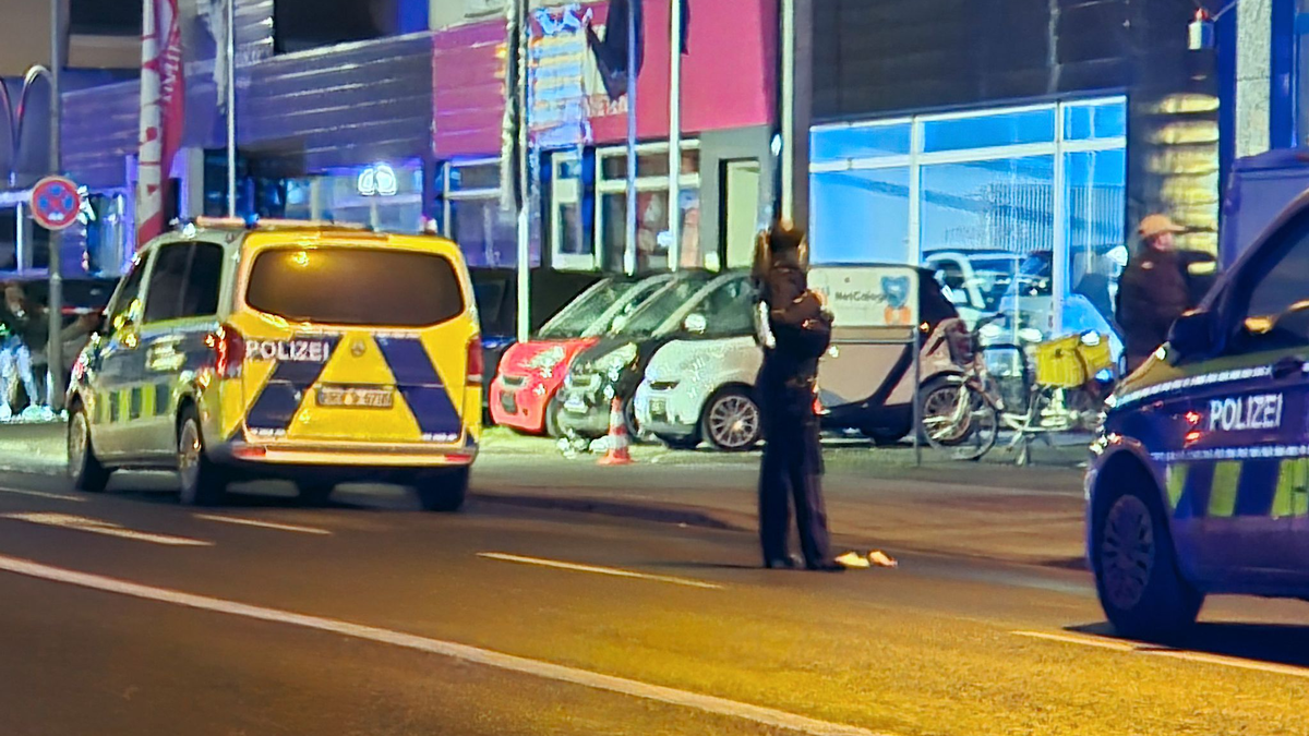 Der Mann wurde schwer verletzt. - Foto: Sascha Thelen/dpa