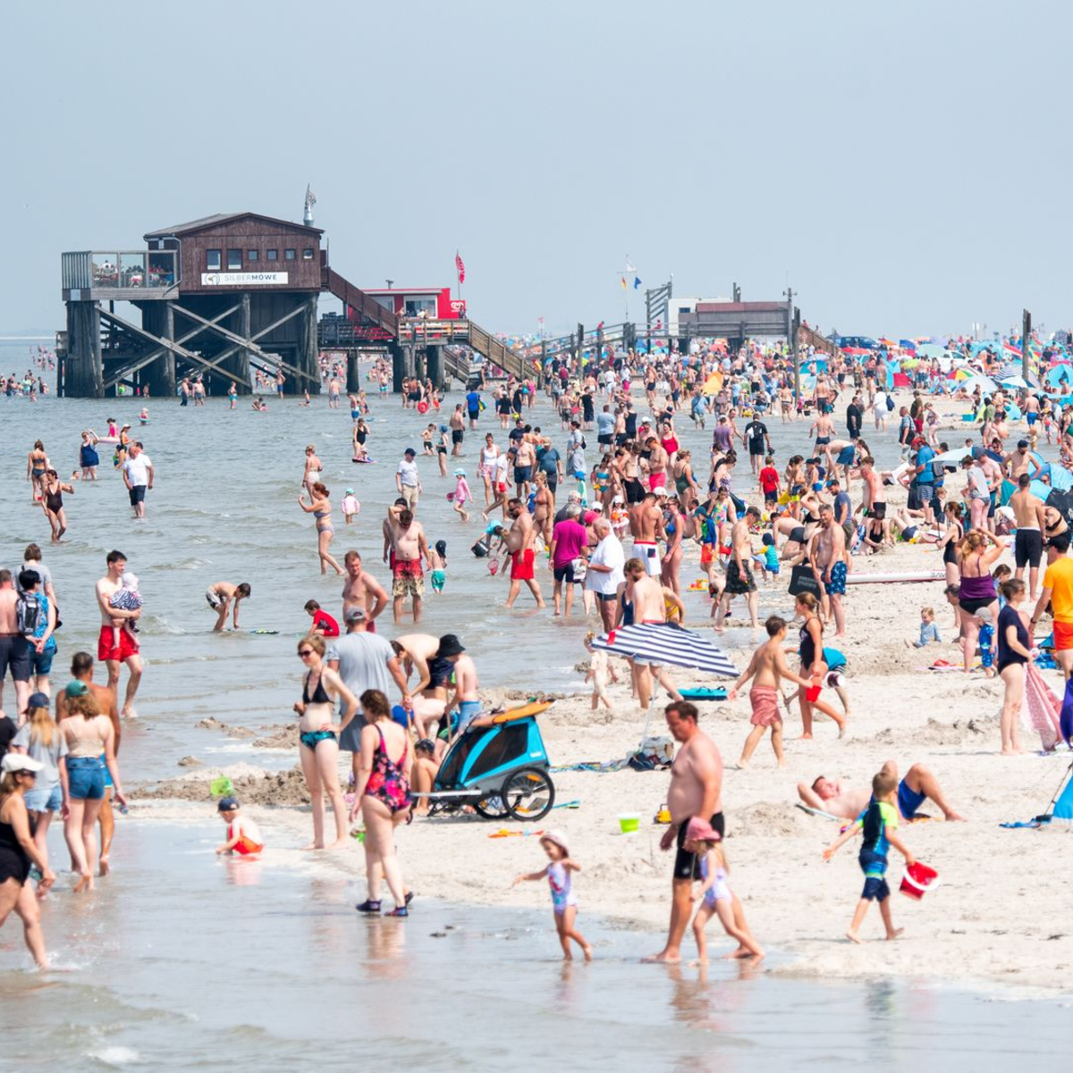  Im Zeitraum von Januar bis November erzielte der Deutschland-Tourismus einen Rekord. - Foto: Daniel Bockwoldt/dpa