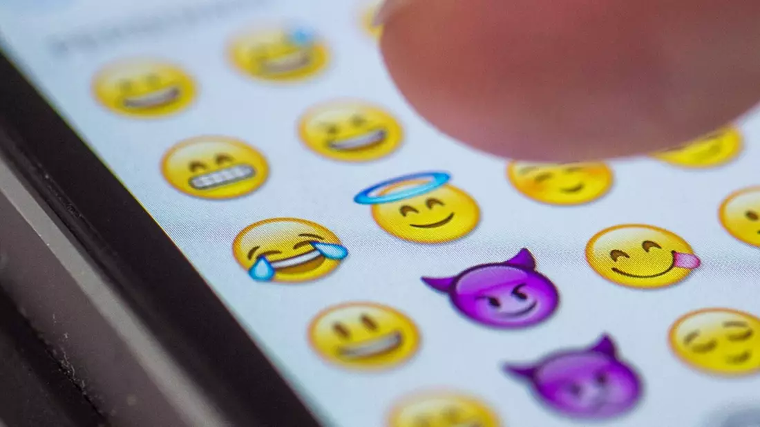 Auch im ersten Quartal 2025 gibt es wieder neue Emojis. (Symbolbild) - Bild: picture alliance / Matthias Balk/dpa