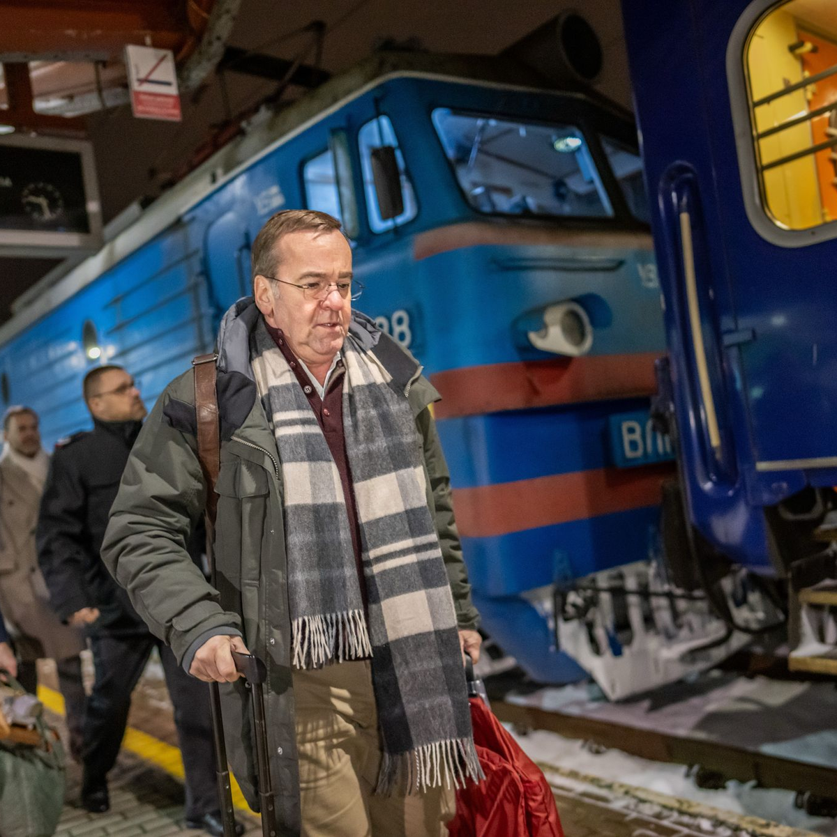 Besuch in schwierigen Zeiten: Verteidigungsminister Pistorius ist nach Kiew gereist.  - Foto: Michael Kappeler/dpa
