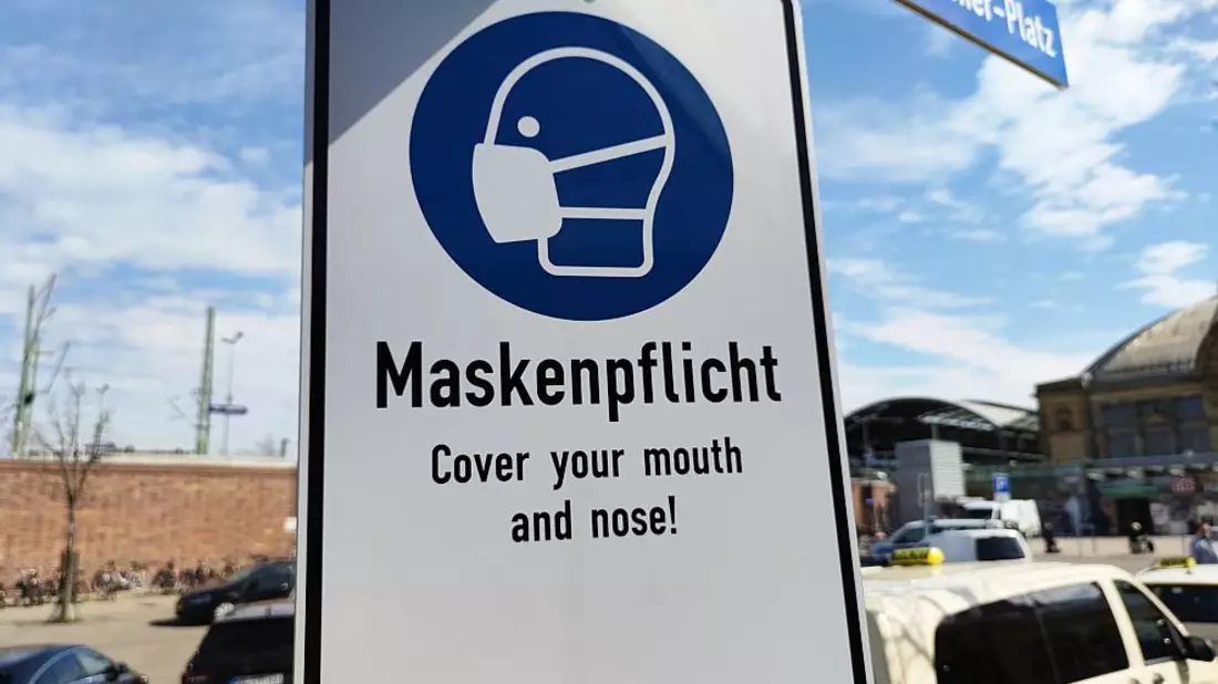 Hinweis auf Maskenpflicht (Archiv) - Bild: über dts Nachrichtenagentur