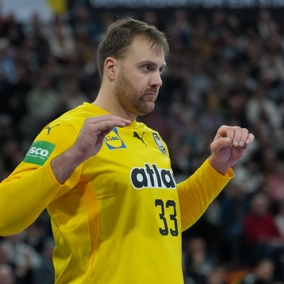 Andreas Wolff sorgt mit seiner Kritik am Spielstil der Österreicher für Ärger vor dem EM-Duell. (Archivbild) - Foto: Soeren Stache/dpa