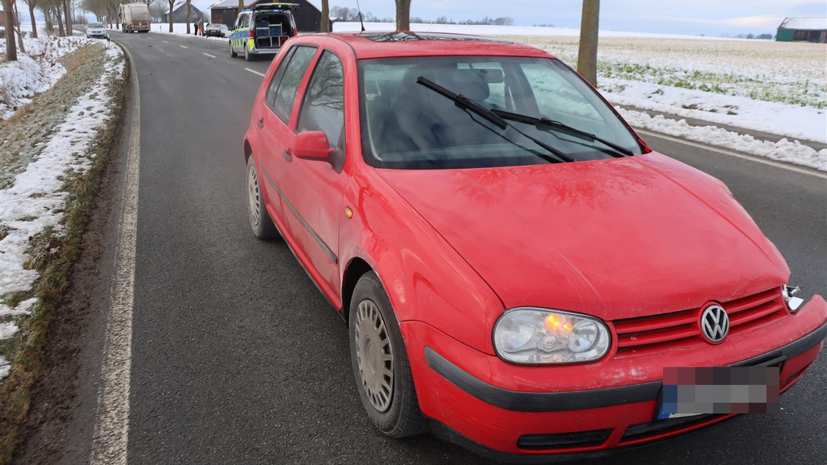 POL-HX: Kollision mit Gegenverkehr - Mutter und Kind verletzt - Foto: presseportal.de