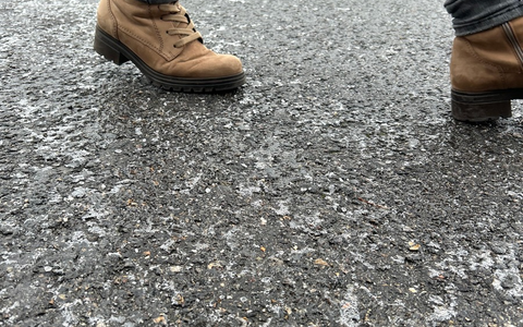 FW Stuttgart: Blitzeis sorgt für zahlreiche Unfälle und Verletzte - Foto: presseportal.de