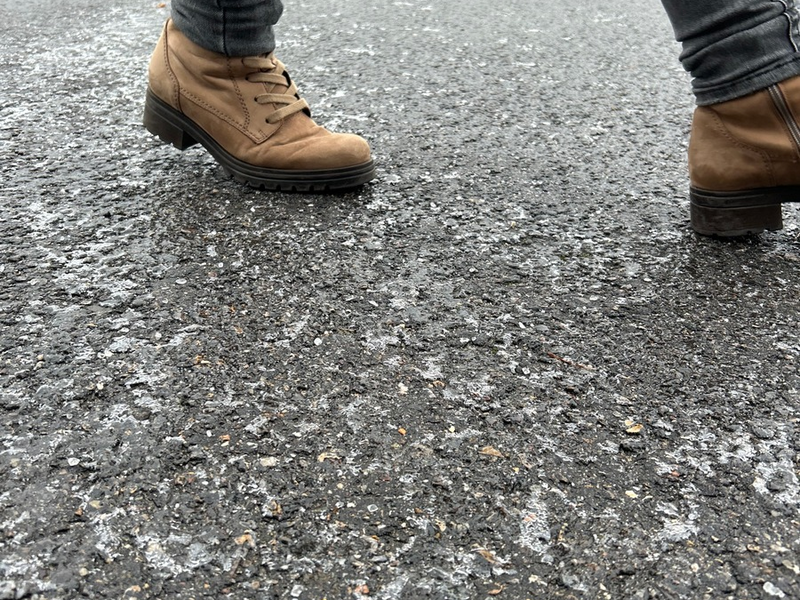 FW Stuttgart: Blitzeis sorgt für zahlreiche Unfälle und Verletzte - Foto: presseportal.de