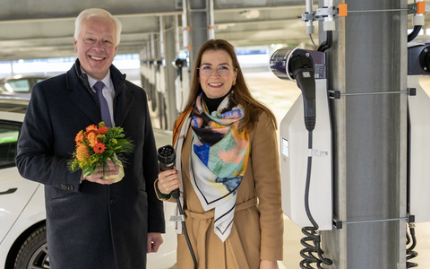 EnBW-Tochter ChargeHere nimmt 160 Ladepunkte am Dortmunder Direktionsstandort des Continentale Versicherungsverbundes in Betrieb / Damit betreibt der Anbieter einen der größten Ladestandorte in NRW - Foto: presseportal.de