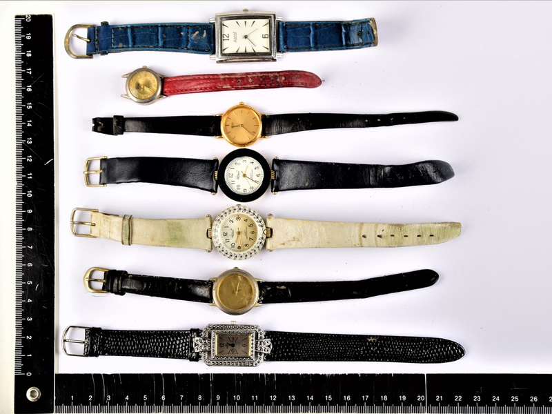 POL-LG: ++ Einbruch in Materiallager ++ Polizei sucht Eigentümer-/innen ++ 37-Jähriger entwendet Kleidung ++ Kennzeichen entwendet - Anschließend Tankbetrug ++ Fensterscheibe eingeschlagen ++ - Foto: presseportal.de