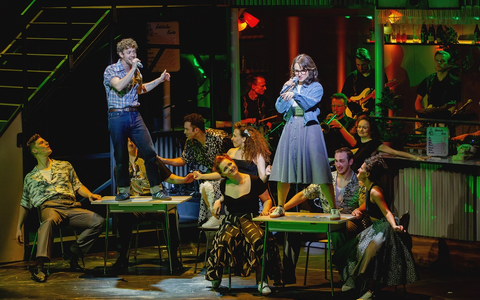 Großer Überraschungserfolg: Ku'damm 59-Musical im Theater des Westens wird mit neun BroadwayWorld Germany Awards ausgezeichnet - Foto: presseportal.de