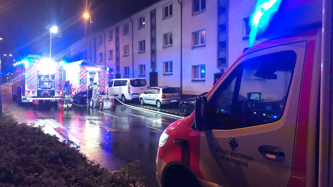 FW-BOT: Zwei Personen bei Wohnungsbrand in der Innenstadt verstorben - Bild: presseportal.de