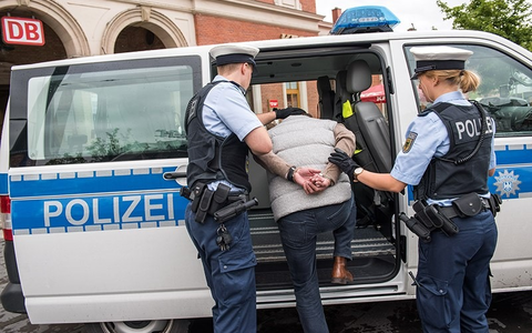 BPOLI EF: Vom Zug in den Vollzug - Foto: presseportal.de