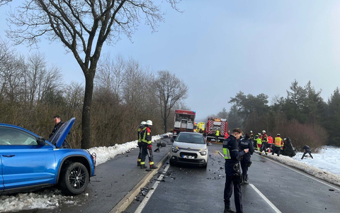 POL-AC: Schwerer Unfall in der Eifel - Frau und Mann schwer verletzt - Foto: presseportal.de