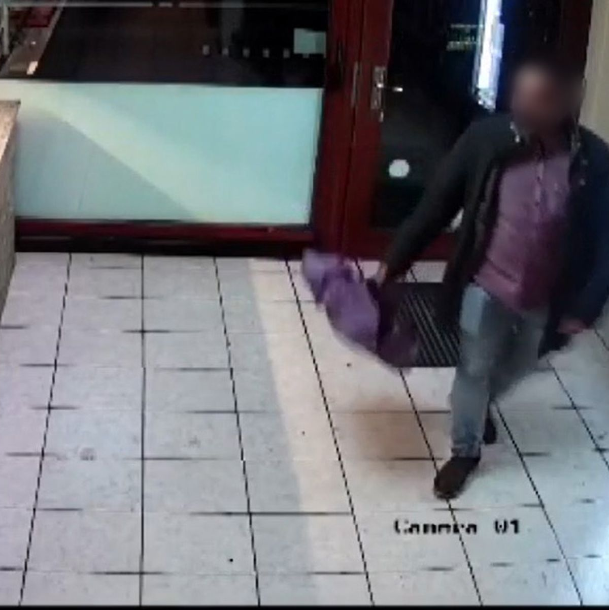 Taleb A. - hier ein Screenshot eines am 19. Dezember entstandenen Videos eines Grill-Imbisses - war vor seiner Tat lange schon im Visier der Behörden. - Foto: Saale Grill Bernburg/dpa