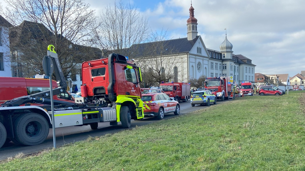 FW Allensbach: G3 Dieselaustritt größer 2000 Liter - Foto: presseportal.de