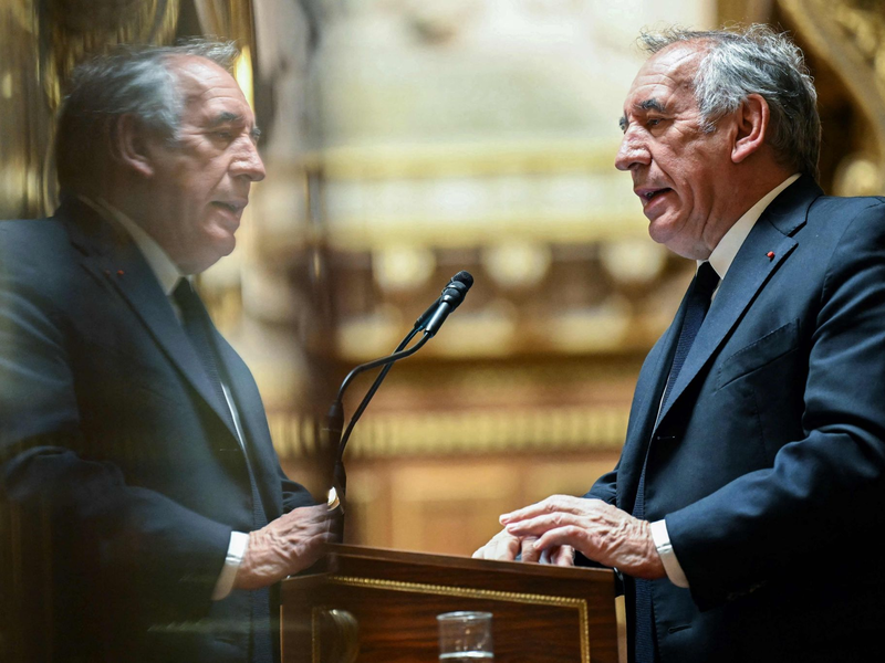 Bayrous Kabinett hat keine eigene Mehrheit im Parlament. - Foto: Bertrand Guay/AFP/dpa