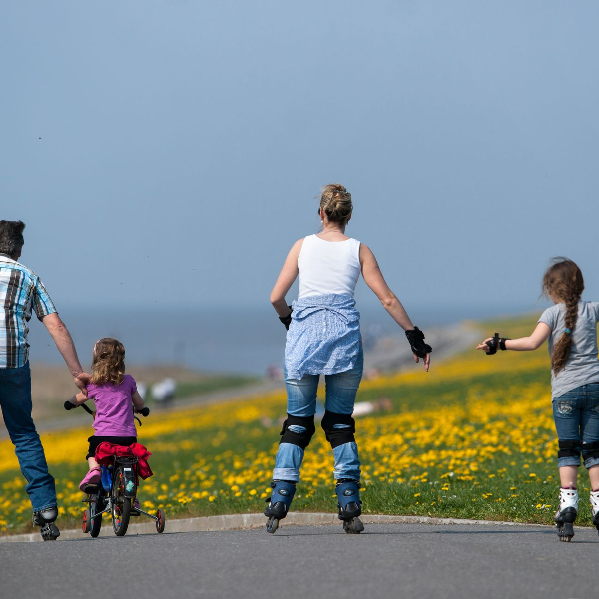Gewissenhafte, verantwortungsbewusste Kinder werden von Eltern eher favorisiert. (Archivbild) - Foto: Matthias Balk/dpa