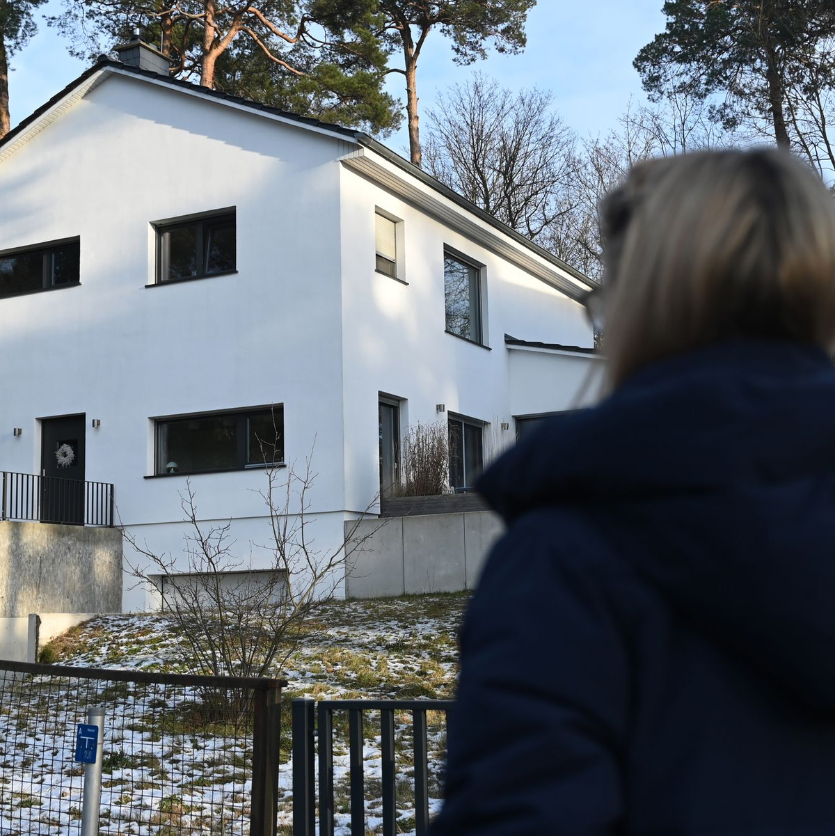 Der Rechtsstreit um dieses Haus geht weiter. (Archivbild) - Foto: David Hammersen/dpa