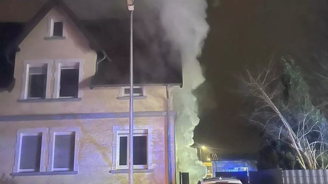 FW Minden: Kellerbrand in Mehrfamilienhaus - Bild: presseportal.de