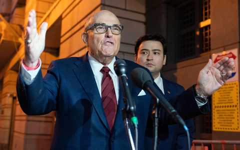 Der Ex-Bürgermeister von New York liegt laut einem Sprecher im Krankenhaus (Archivbild). - Foto: Jose Luis Magana/AP/dpa