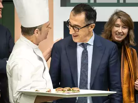 VanDrie Group begrüßt Landwirtschaftsminister auf der Internationalen Grünen Woche in Berlin / Kalbfleischfrühstück als Kickoff - Foto: presseportal.de