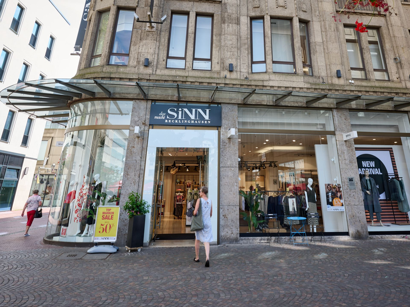 Das Amtsgericht Hagen hat das Insolvenzverfahren über die Modekette Sinn aufgehoben. (Archivbild) - Foto: Bernd Thissen/dpa