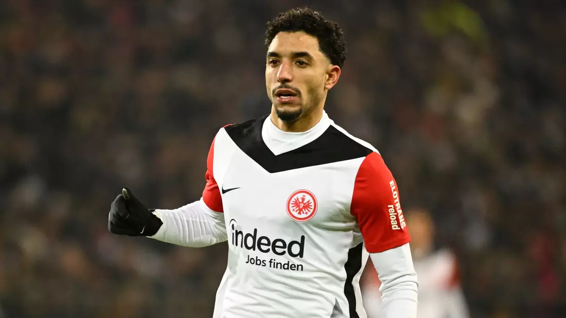 Ägyptens Stürmer Marmoush steht am Freitag nicht im Kader von Eintracht Frankfurt. - Bild: Gregor Fischer/dpa