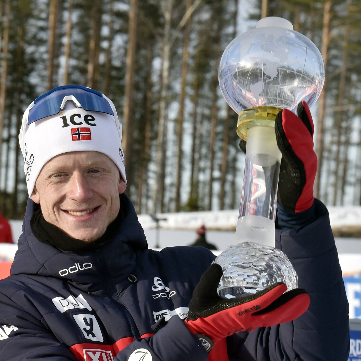 Johannes Thingnes Bö gewann bisher fünfmal den Gesamtweltcup.  - Foto: Jussi Nukari/Lehtikuva/dpa