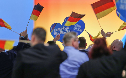Deutschlandfahnen auf AfD-Parteitag (Archiv) - Foto: über dts Nachrichtenagentur
