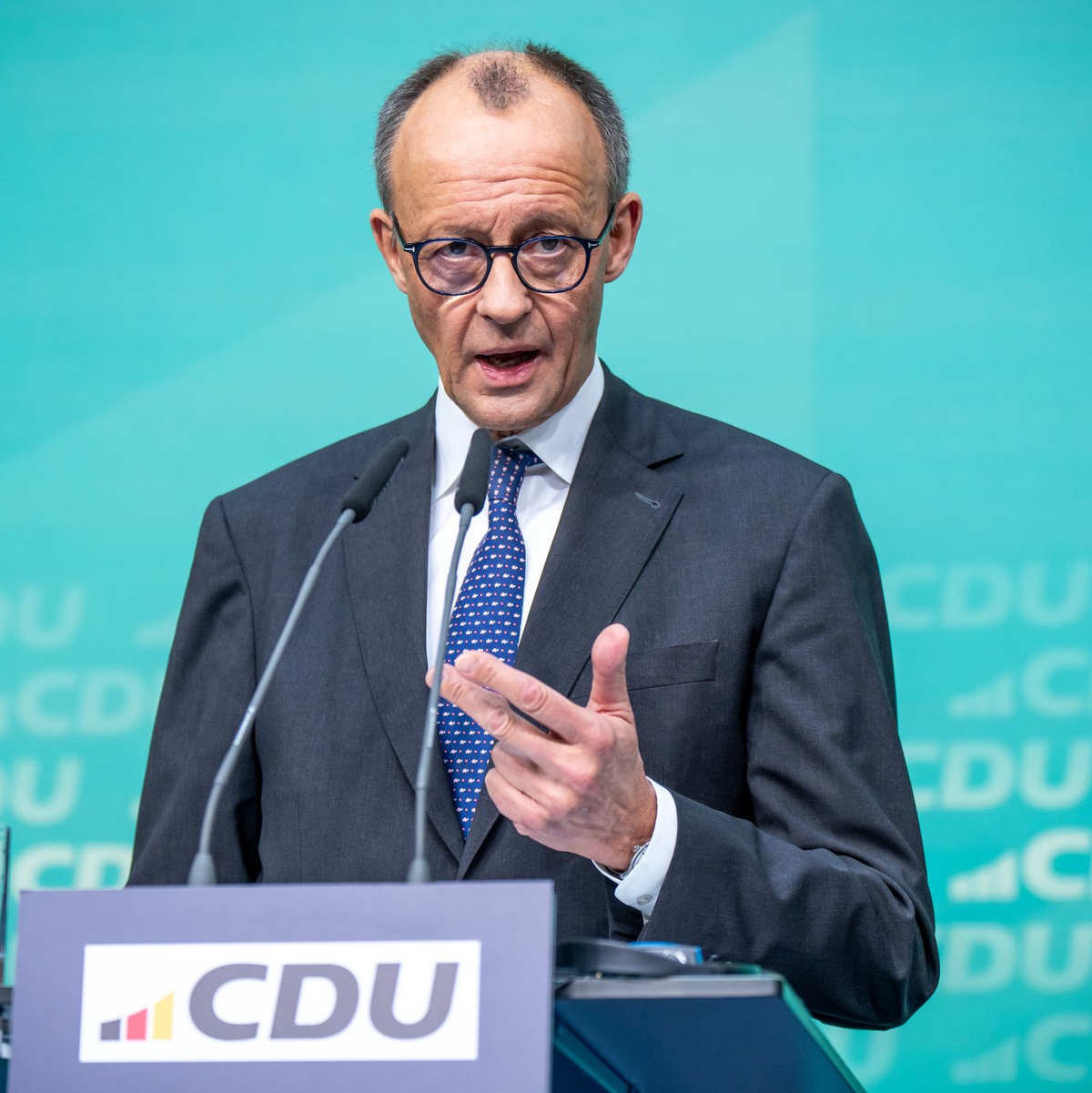 Spitzenvertreter der Europäischen Volkspartei haben in Berlin über ihre Schwerpunkte für 2025 beraten. Im Mittelpunkt standen Wirtschaft, illegale Migration und Sicherheit. Und der neue US-Präsident. - Foto: Michael Kappeler/dpa