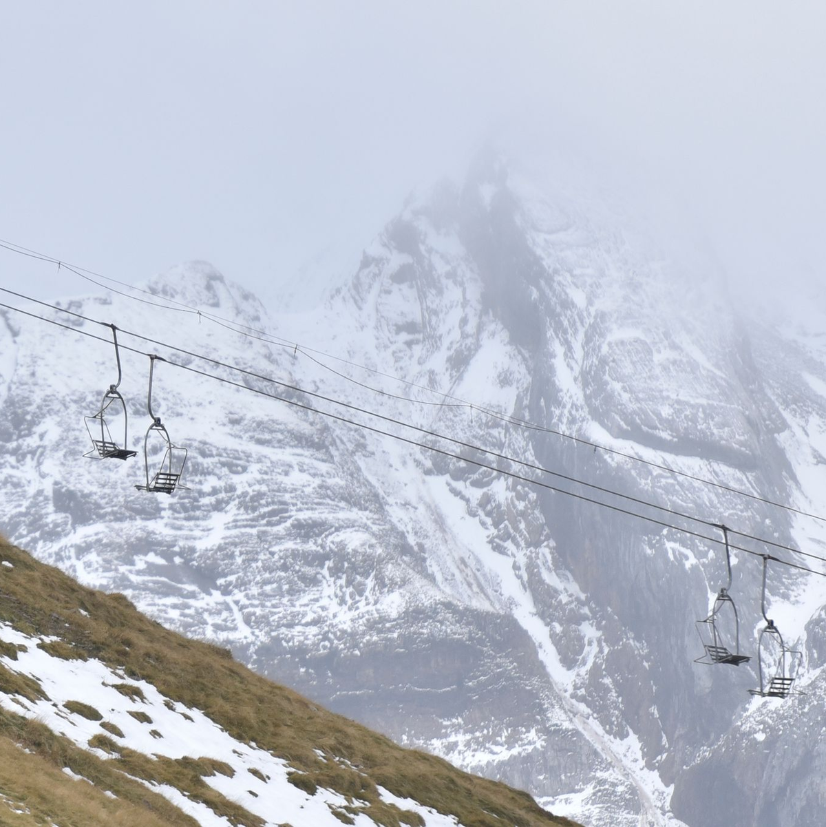 Das Skigebiet Astún (Symbolbild) liegt in den Pyrenäen. - Foto: Verónica Lacasa/Europa Press/AP/dpa