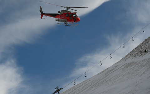 Einige der Verletzten wurden in Hubschraubern zur Behandlung nach Saragossa, der Regionalhauptstadt Aragoniens, geflogen. - Foto: Verónica Lacasa/EUROPA PRESS/dpa