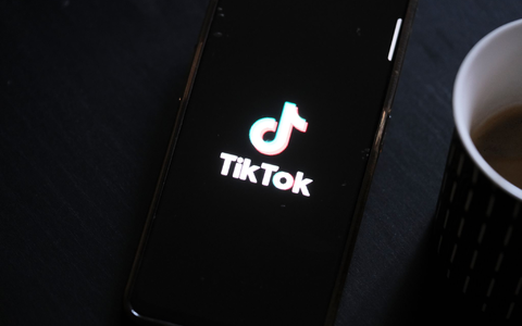 Tiktok droht nach einem US-Gesetz das Aus in den USA. - Foto: Maxime Fraisse/ZUMA Press Wire/dpa