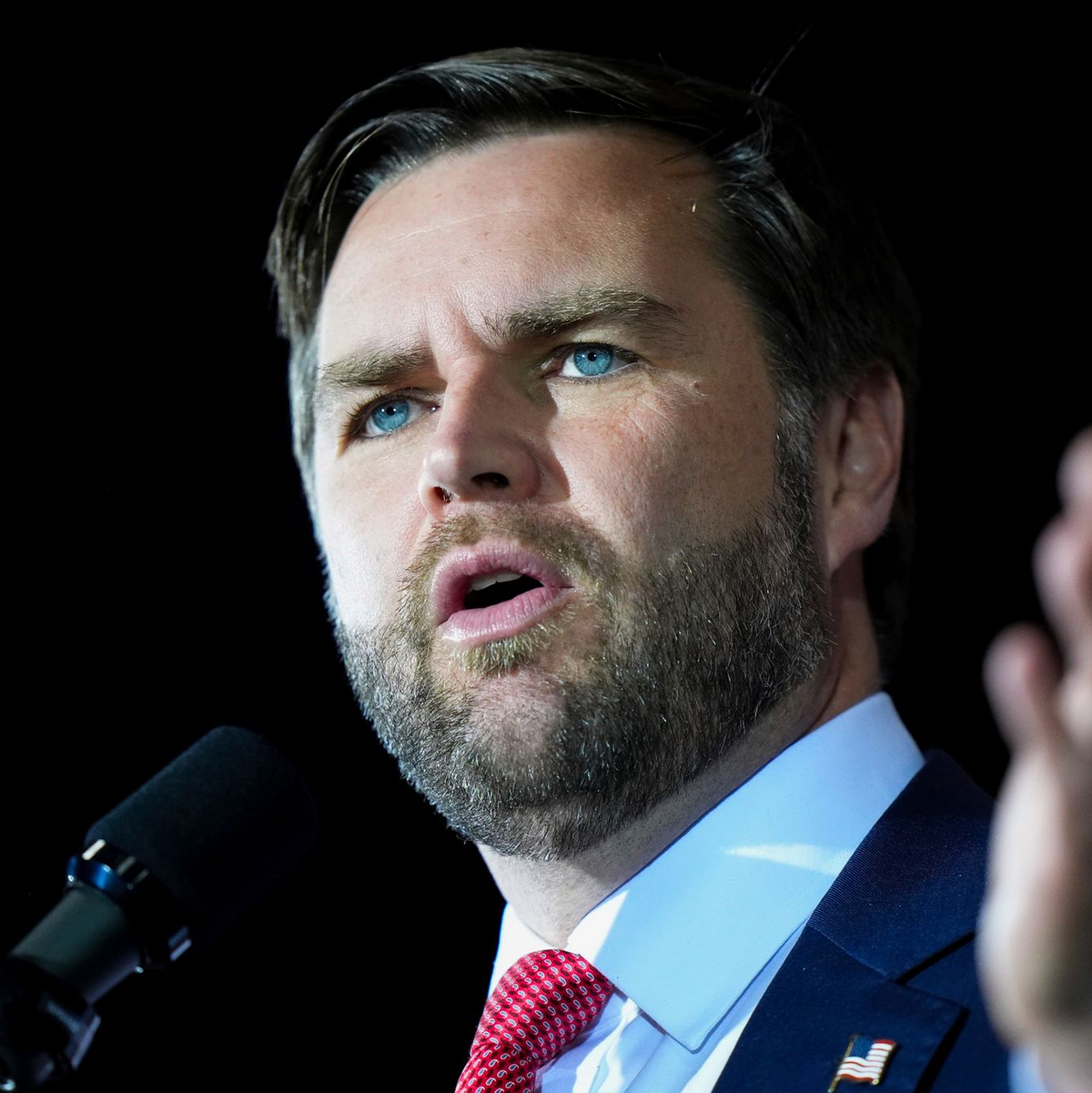 Vance ist mit einer Juristin verheiratet. (Archivbild) - Foto: Steve Senne/AP/dpa