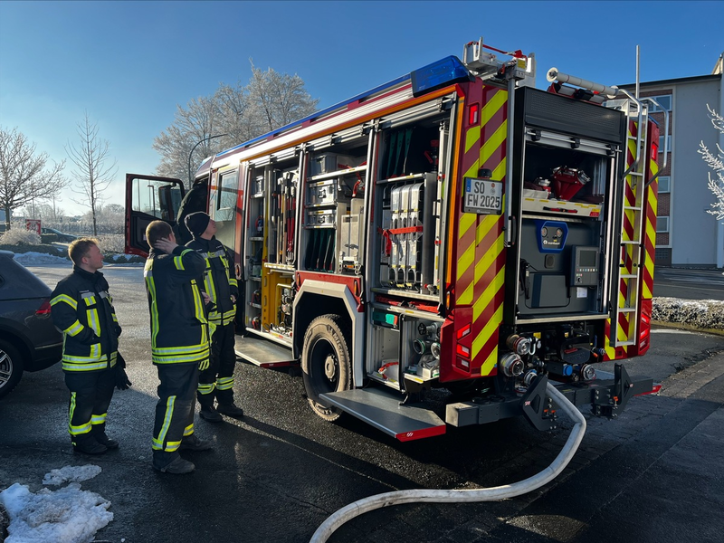 FW Ense: Neues LF für den Löschzug Ense- Bremen / Ringtausch von Fahrzeugen erhöht die Schlagkraft der Feuerwehr - Foto: presseportal.de