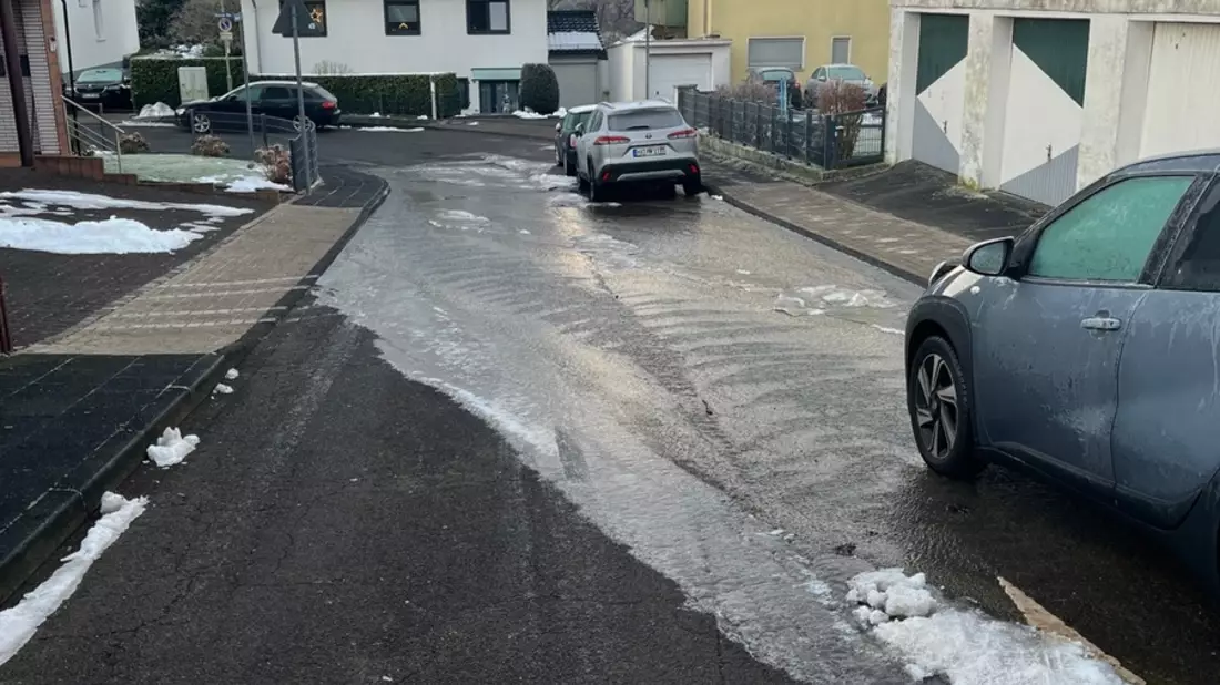 POL-HA: Rohrbrüche führen zu Glatteis im Stadtgebiet - Bild: presseportal.de
