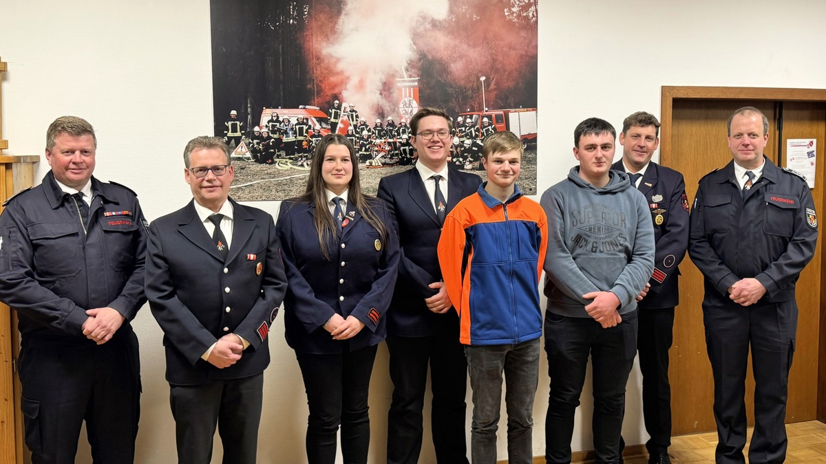 FF Olsberg: Jahreshauptversammlung der Löschgruppe Olsberg - Bruchhausen - Foto: presseportal.de