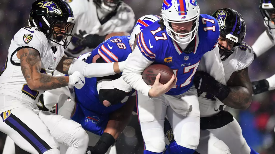 Josh Allen (rechts) erledigte, was erledigt werden musste für die Bills. - Bild: Adrian Kraus/AP/dpa