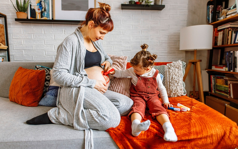 Was Eltern über Ringelröteln wissen sollten / Für Kinder sind Ringelröteln meist harmlos. Zum Risiko kann die Krankheit allerdings für Ungeborene werden - Foto: presseportal.de
