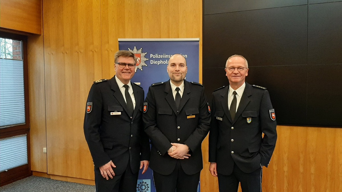 POL-OLD: +++ Führungswechsel beim Polizeikommissariat Syke +++ Polizeipräsident Andreas Sagehorn überträgt die Leitung an Polizeirat Jaren Stilke +++ - Foto: presseportal.de