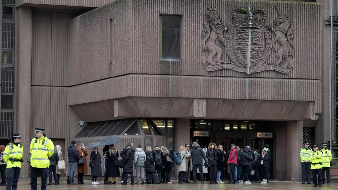Der Angeklagte im Southport-Prozess hat sich schuldig bekannt. - Bild: Jon Super/AP/dpa