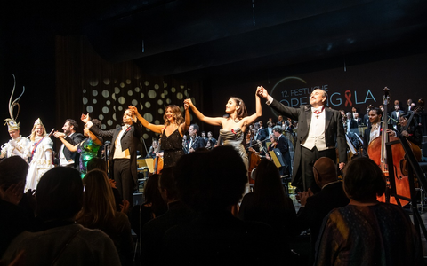 Applaus und Alaaf bei Benefiz-Operngala Bonn / 12. Aids-Gala in der Bundesstadt begeistert - Foto: presseportal.de