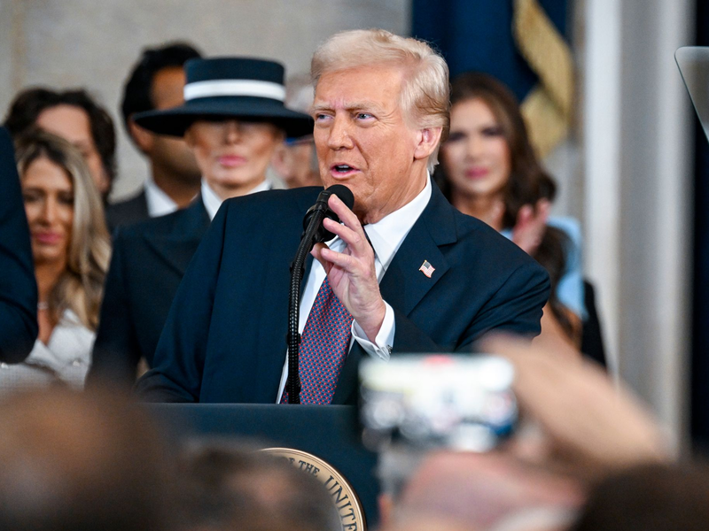 Präsident Donald Trump spricht nach der Vereidigung. - Foto: Kenny Holston/Pool The New York Times/dpa