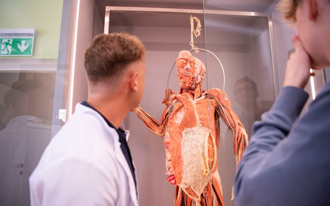 Samstag, 15. März 2025: Tag der offenen Tür an der Danube Private University (DPU) - Einblicke in das Zahn-/ und Humanmedizinstudium - Foto: presseportal.de