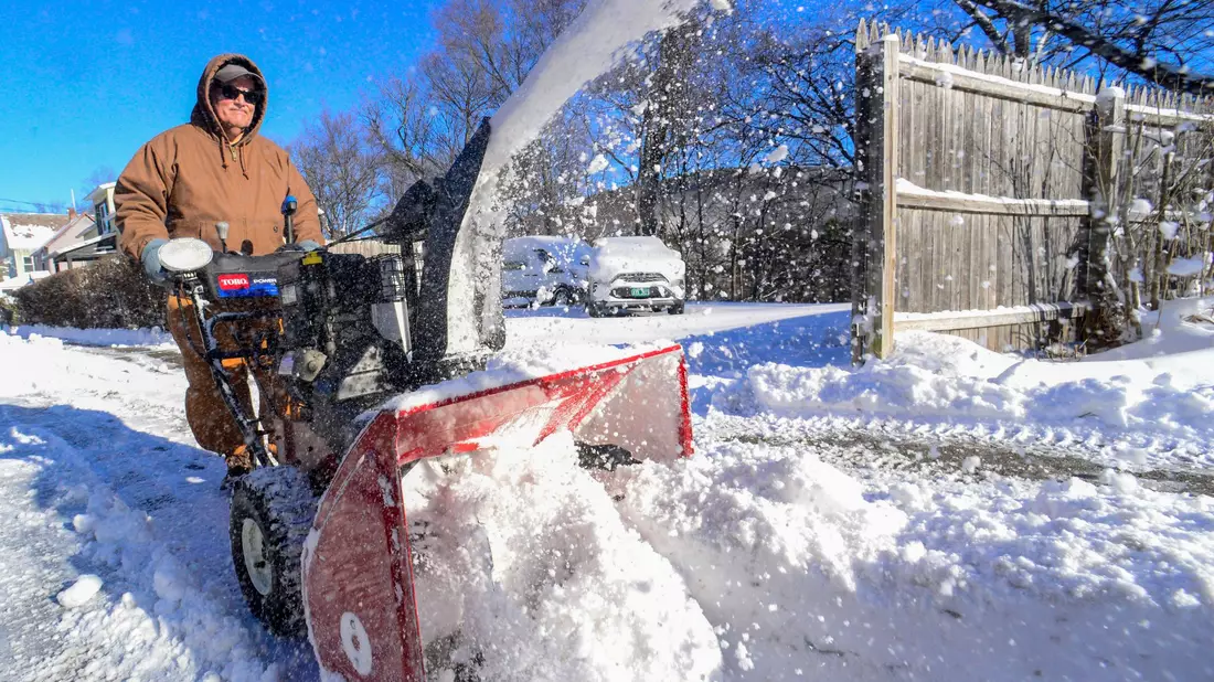 Für Millionen Menschen in den südlichen Bundesstaaten der USA gelten Unwetterwarnungen. (Foto aktuell)  - Bild: Kristopher Radder Brattleboro Re/The Brattleboro Reformer/AP/dpa