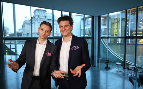 heute-show meldet sich im Trubel des Bundestagswahlkampfs zurĂŒck aus der Winterpause - Foto: presseportal.de heute-show meldet sich im Trubel des Bundestagswahlkampfs zurĂŒck aus der Winterpause - Foto: presseportal.de