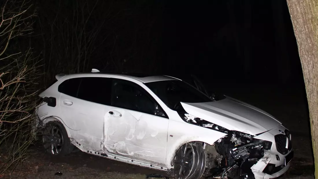 POL-MI: Polizeibekannte flüchten vor Streifenwagen - Bild: presseportal.de